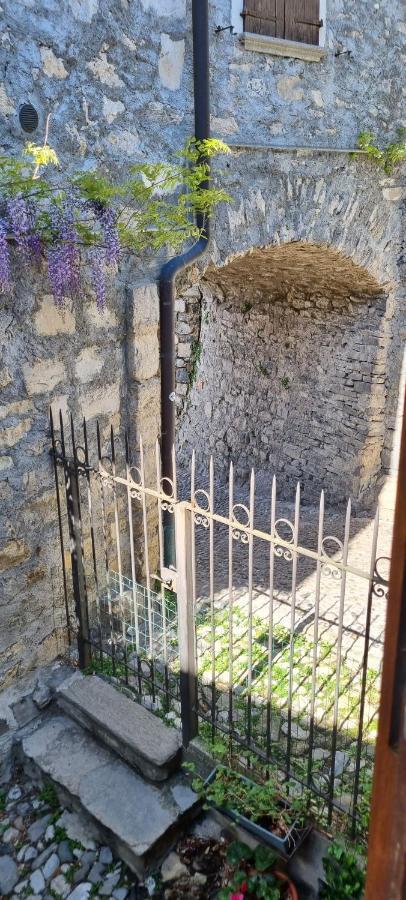 La Casetta Di Sornico Lierna Buitenkant foto